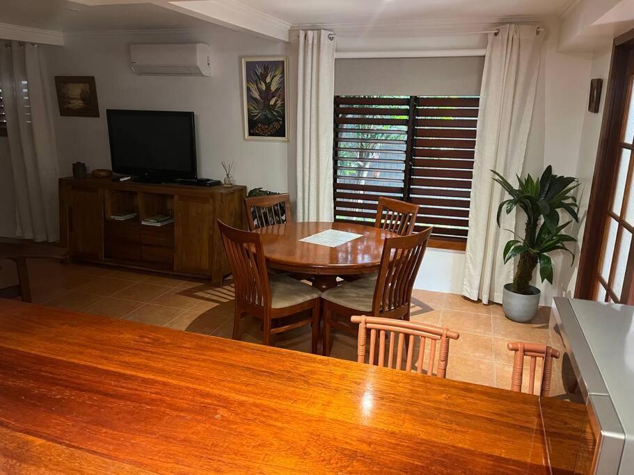 فيلا Oasis, In Leafy Whitfield. Edge Hill المظهر الخارجي الصورة